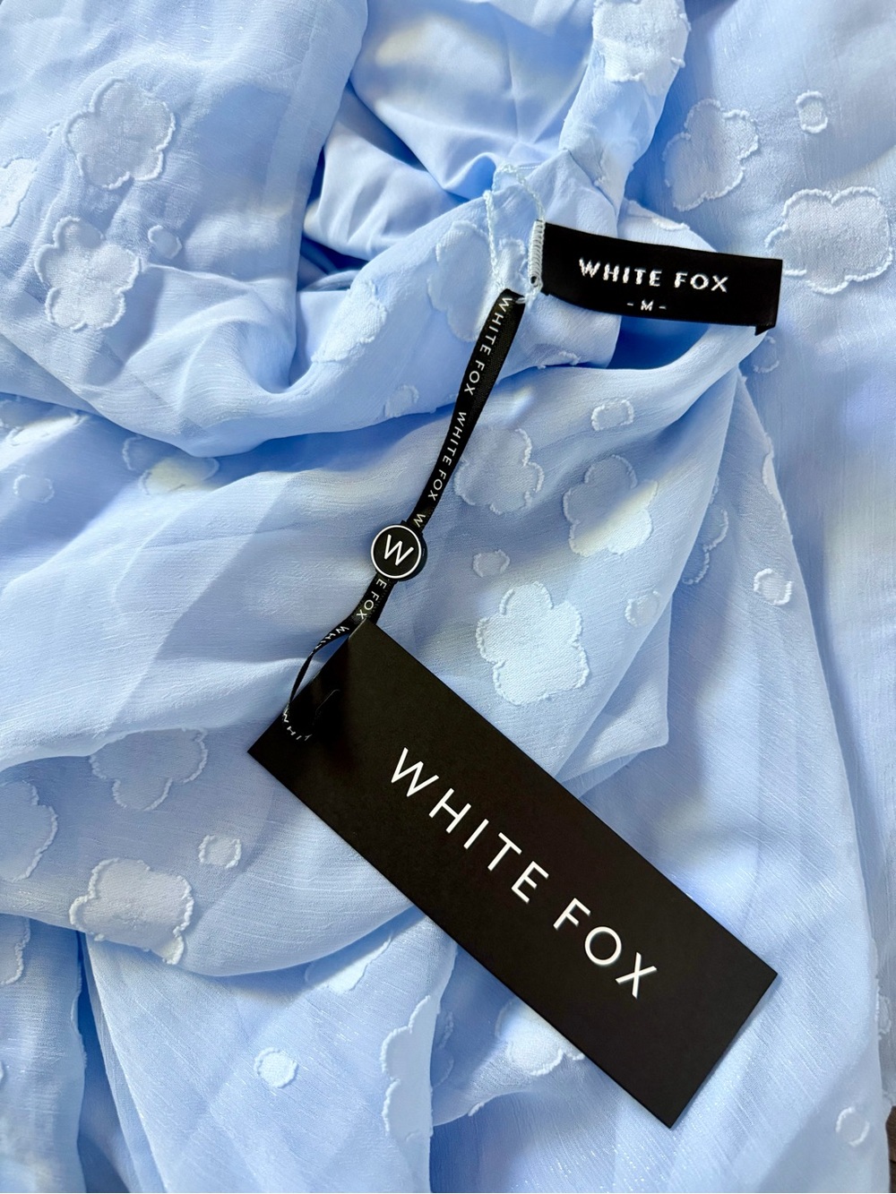 NWT! White Fox This is the Year Blue
Maxi Dress Medium Floral Wedding Bridal - Picture 7 of 7